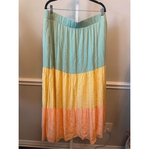 Torrid Tiered Maxi Skirt Size 3 - Picture 5 of 5